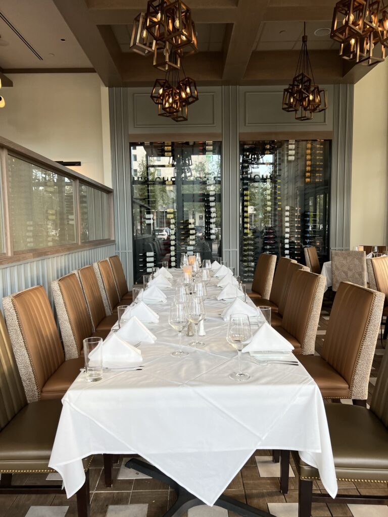 Photo of interior of Ruth Chris Steakhouse Aventura