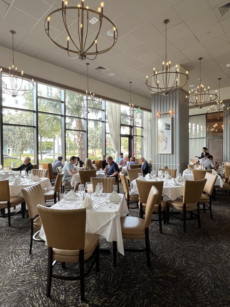 Photo of interior of Ruth Chris Steakhouse Aventura