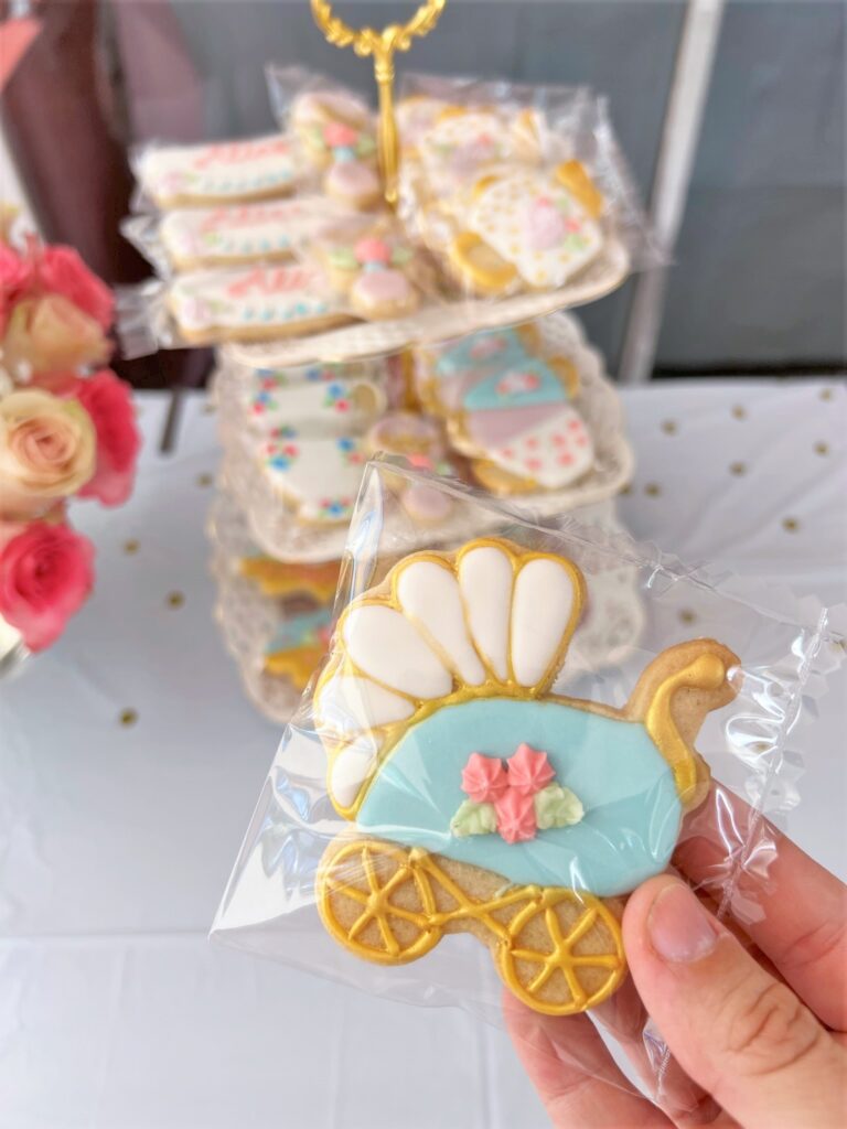 Photo of Tea Themed Baby Shower Cookies Favors